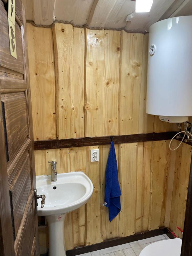 Котедж "Під Горбком" Korchin エクステリア 写真